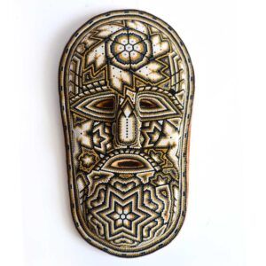 Máscara especial de arte huichol