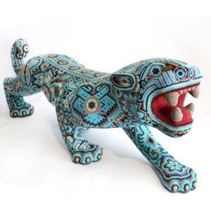 Arte Huichol Exclusivo en Madera: Une pièce unique de collection
