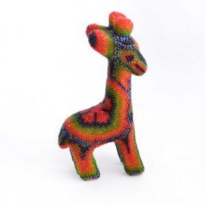 Jirafa en arte huichol – figure sobre et spirituelle de la collection Voces del Silencio