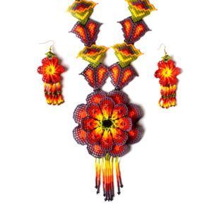 Collier huichol
