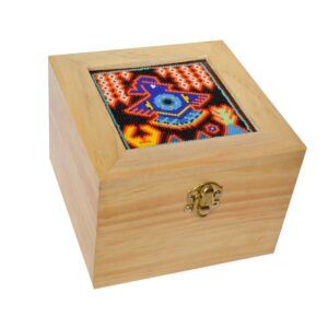 Boîte en bois d'art Huichol – Mosaïque Chaquira artisanale